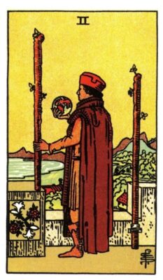 Ý nghĩa lá bài Two of Wands - Lá Bài 2 Gậy